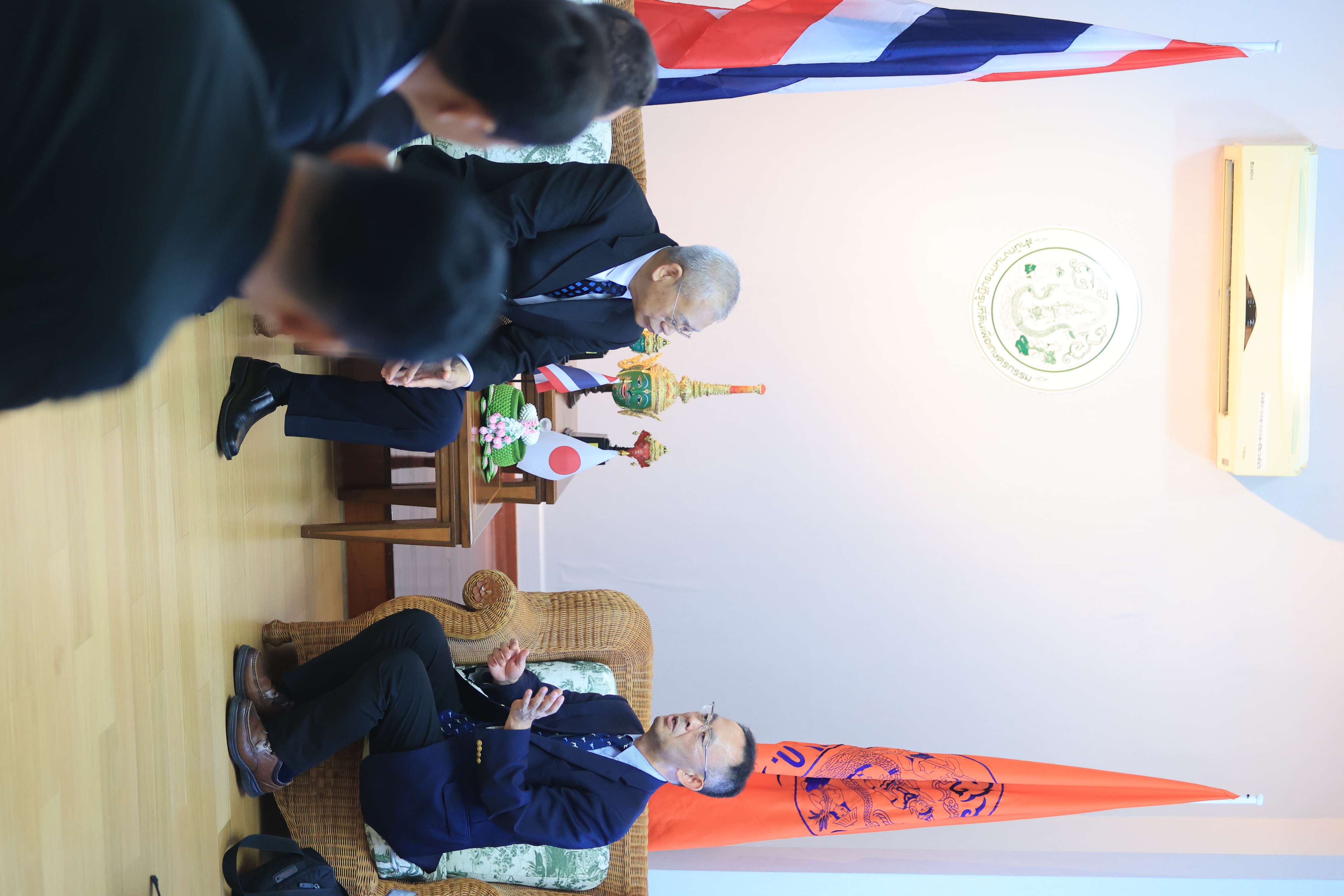 title - ส.ป.ก. ร่วมต้อนรับผู้แทนกระทรวงเกษตรฯ ญี่ปุ่น (MAFF) เข้าคารวะอดีตรมว.เกษตรฯ ไทย ร่วมแบ่งปันวิสัยทัศน์หนุน “การเกษตร” เป็นรากฐานเชิงยุทธศาสตร์และความมั่นคงระดับชาติ